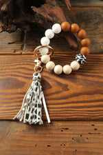 Load image into Gallery viewer, Multicolor Silicone Beads Bracelet Leopard Tassel Keyring
